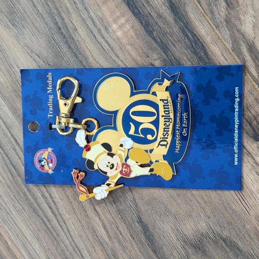 NWT. Classic Vintage Mickey Mouse 50th anniversary celebration key chain